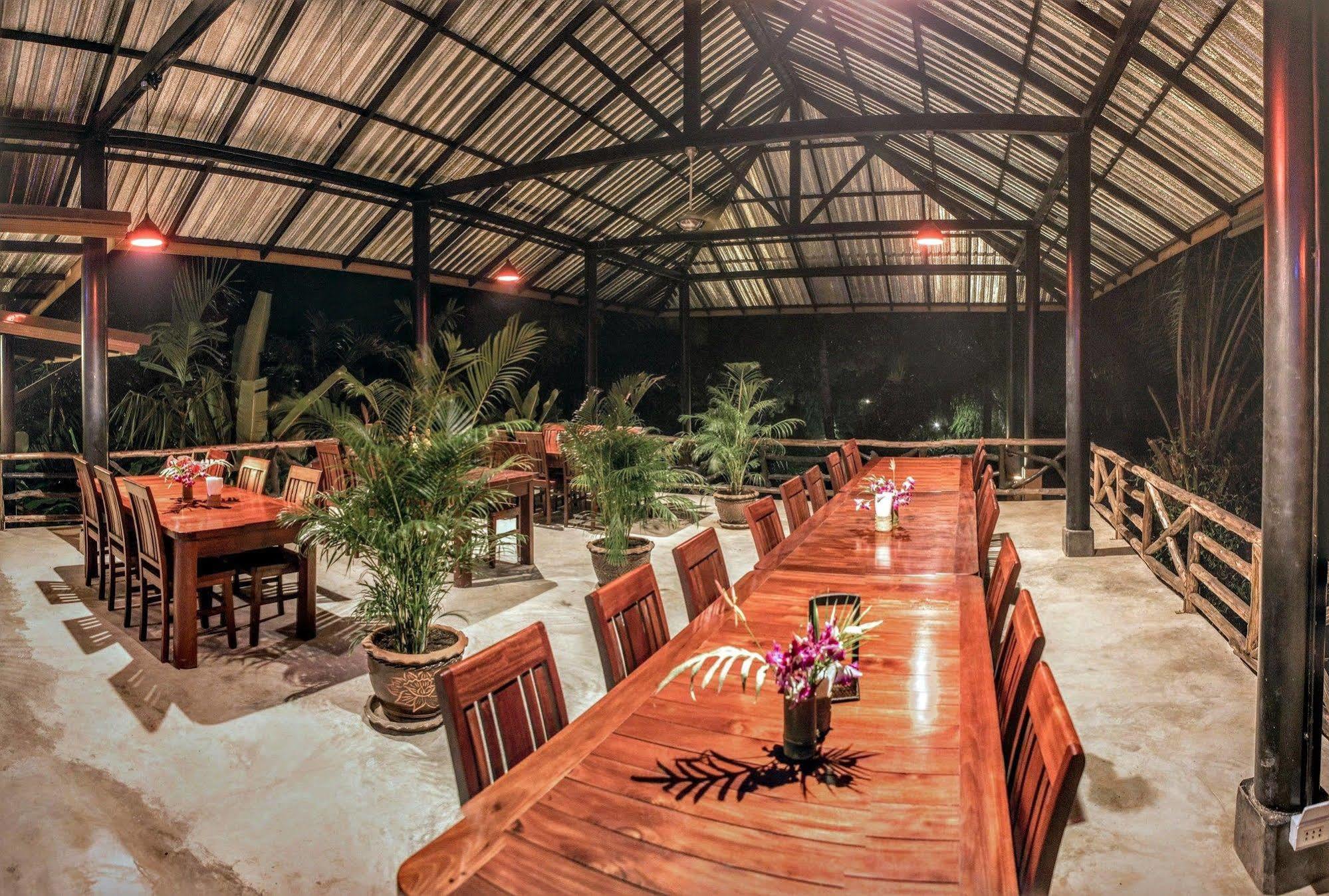 Anurak Community Lodge - Sha Plus Khao Sok National Park エクステリア 写真